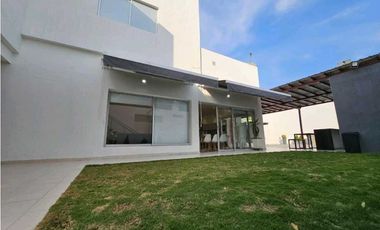 VENDO HERMOSA CABAÑA AMOBLADA EN VILLAS DE PALMARITO