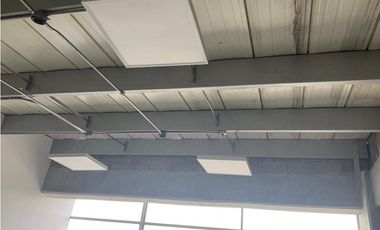 Bodega 2.500 M2 Arrienda o Vende Zona Franca