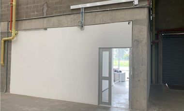 Bodega 2.500 M2 Arrienda o Vende Zona Franca
