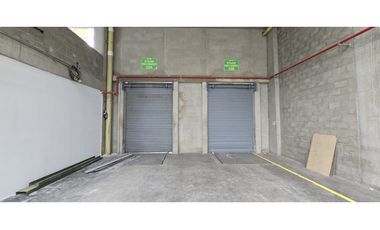 Bodega 2.500 M2 Arrienda o Vende Zona Franca