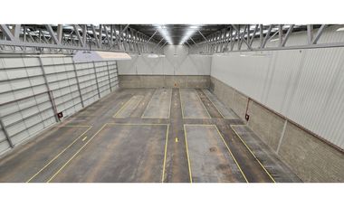 Bodega 2.500 M2 Arrienda o Vende Zona Franca