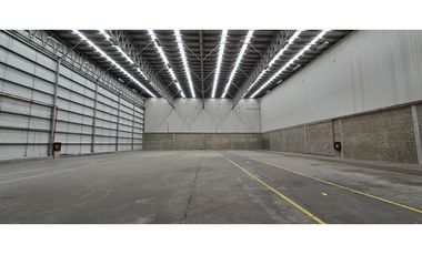 Bodega 2.500 M2 Arrienda o Vende Zona Franca
