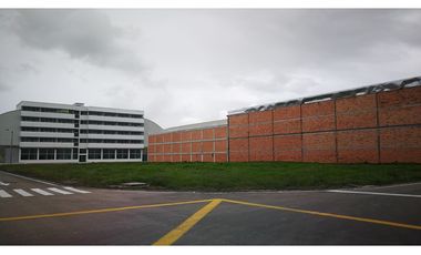 Vendo Lote Zona Franca 1.700 M2