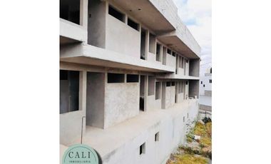 Se VENDE Edificio en Zona Universitaria el Palmar