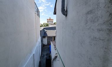 Departamento Tipo Casa en venta en Quilmes Oeste