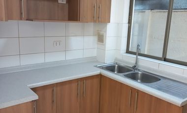 Amplia Casa en Viñedos del Boldo