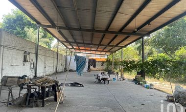 Terreno con Oficina Comercial en Renta en Coatepec; Veracruz.