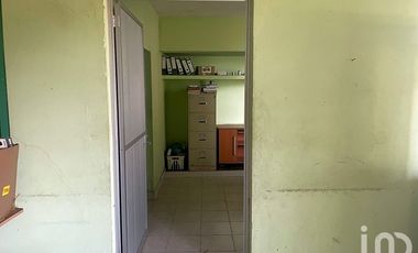 Terreno con Oficina Comercial en Renta en Coatepec; Veracruz.