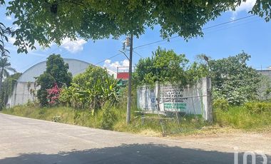 Terreno con Oficina Comercial en Renta en Coatepec; Veracruz.