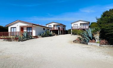 Gran Casa en Guanaqueros + 3 Cabañas en amplio terreno