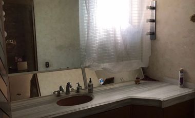 CASA EN RENTA EN MITRAS SUR PARA ESCUELA, ASILO, NOTARIA, CENTRO MEDICO!!