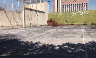 CASA EN RENTA EN MITRAS SUR PARA ESCUELA, ASILO, NOTARIA, CENTRO MEDICO!!