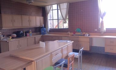 CASA EN RENTA EN MITRAS SUR PARA ESCUELA, ASILO, NOTARIA, CENTRO MEDICO!!