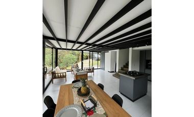 Casa para Arriendo Amoblado en Llanogrande cerca al Aeropuerto