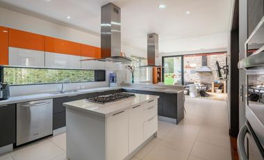 LUJOSA CASA AMPLIOS ESPACIOS  SOPO