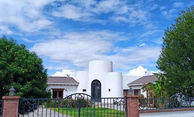 Quinta Campestre en Venta, en colonia Valle de Mimbre, Ramos Arizpe, Coahuila
