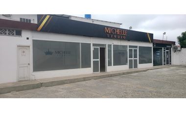 Se renta local comercial en Manta 2000