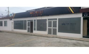 Se renta local comercial en Manta 2000