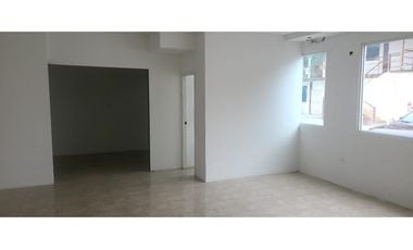 En renta local comercial sector Manta 2000