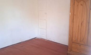 Amplio Terreno con 3 casas / Teniente Bergman/ Quinta Normal