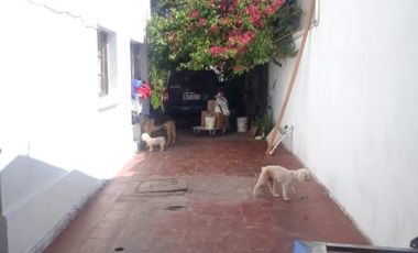 Amplio Terreno con 3 casas / Teniente Bergman/ Quinta Normal