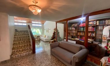 SE VENDE AMPLIA CASA EN EL BARRIO EL JARDIN, SANTA MARTA