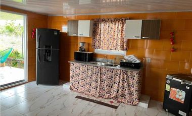 ALQUILER VACACIONAL, CASA EN NUEVA GORGONA, CON PISCINA Y AMOBLADA.