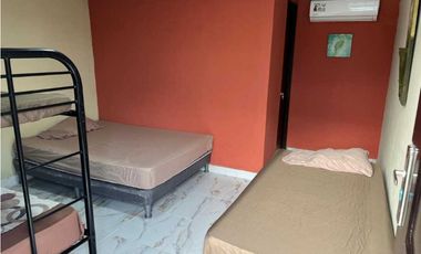 ALQUILER VACACIONAL, CASA EN NUEVA GORGONA, CON PISCINA Y AMOBLADA.