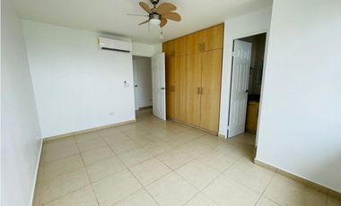 VENTA DE APARTAMENTO EN PH SOL DEL ESTE