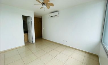 VENTA DE APARTAMENTO EN PH SOL DEL ESTE