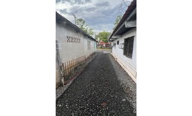 Excelente alquiler de Lote de patio ubicado en Barrio Balboa. (AM)