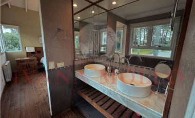 CASA EN VENTA - GOLF DE PINAMAR - VISTA AL NUEVO GOLF