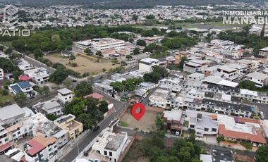 Avenida Manabí  Frente al IESS