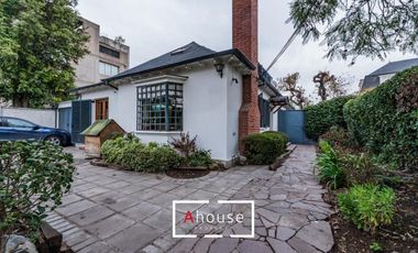 Hermosa casa en venta a pasos del colegio San Ignacio