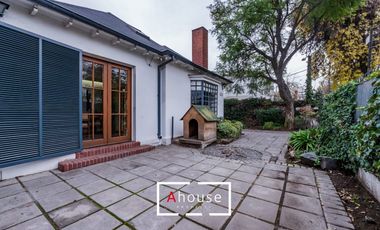 Hermosa casa en venta a pasos del colegio San Ignacio