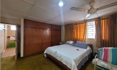 Casa comercial en arriendo Alto Prado