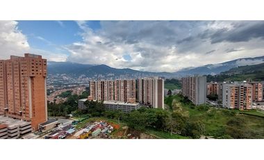 Moderno apto en piso alto Itagüí Sector Centro de la Moda