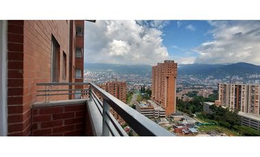 Moderno apto en piso alto Itagüí Sector Centro de la Moda