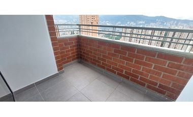 Moderno apto en piso alto Itagüí Sector Centro de la Moda