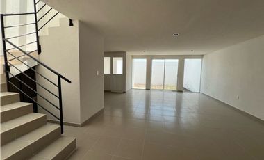 Venta de Casa, Rinconadas del Venado II – Tu Nuevo Hogar en Tulipanes!