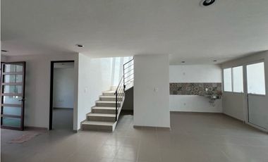 Venta de Casa, Rinconadas del Venado II – Tu Nuevo Hogar en Tulipanes!