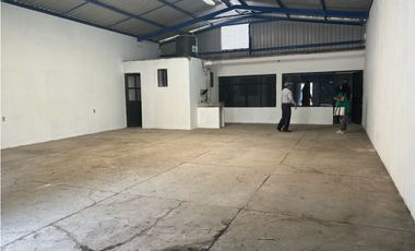 Bodega en renta en san juan del rio 200m2