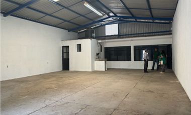 Bodega en renta en san juan del rio 200m2