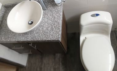 CASA A - ARRIENDO COTA  A.A.R.H.