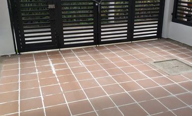 CASA A - ARRIENDO COTA  A.A.R.H.