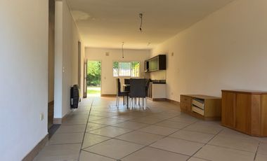 Casa venta-4 ambientes-Maschwitz centro-Escobar-APTA CREDITO