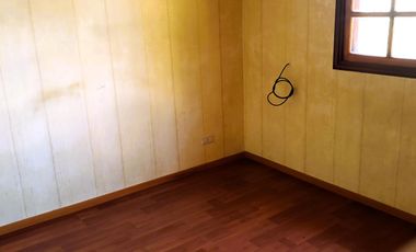 VENTA Triplex 4 ambientes con jardín, quincho cerrado y terraza