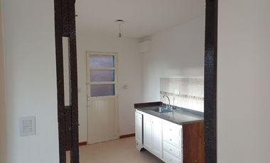 CASA EN VENTA  ESCOBAR