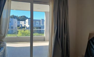 VENTA Departamento amoblado a estrenar en  Barrio La Calesa, PILARA.