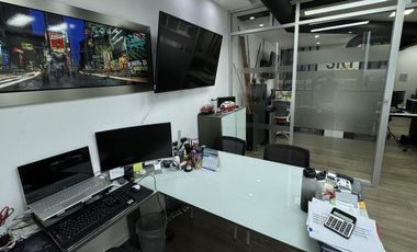 VENTA Oficina Corporativa WTC QRO de 220.46 m2 totalmente acondicionada